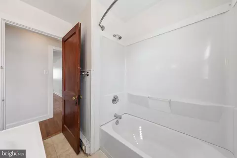 Entry Way - 624 Military Rd, Frederick, MD 21702 photo 6 of 11