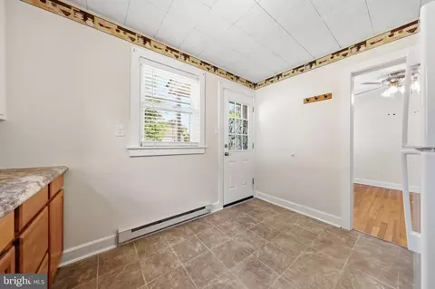 Entry Way - 624 Military Rd, Frederick, MD 21702 photo 3 of 11