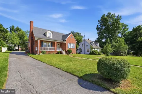 Exterior - 624 Military Rd, Frederick, MD 21702 photo 2 of 11