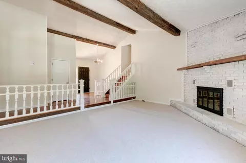 Living - 54 E Moser Rd, Thurmont, MD 21788 photo 2 of 9