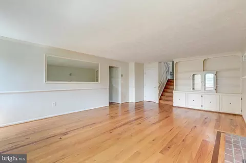Living - 54 E Moser Rd, Thurmont, MD 21788 photo 7 of 9