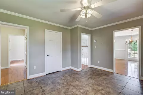 Entry Way - 54 E Moser Rd, Thurmont, MD 21788 photo 4 of 7
