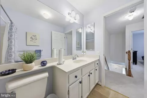 105 New Castle Ct, Frederick, MD 21702 photo 30
