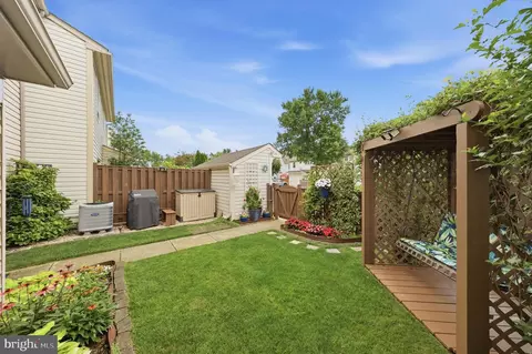 105 New Castle Ct, Frederick, MD 21702 photo 36
