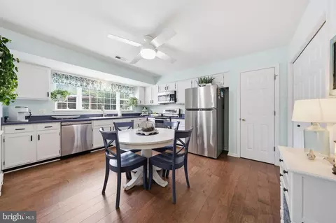 105 New Castle Ct, Frederick, MD 21702 photo 11