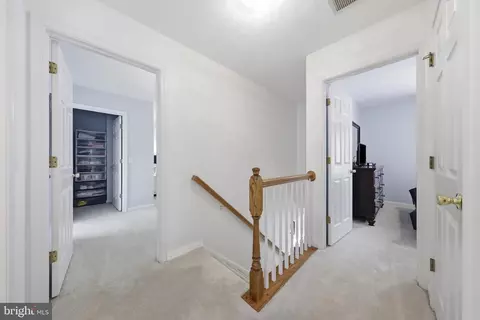 105 New Castle Ct, Frederick, MD 21702 photo 17
