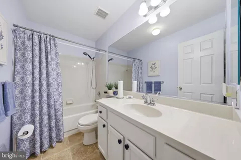 105 New Castle Ct, Frederick, MD 21702 photo 31