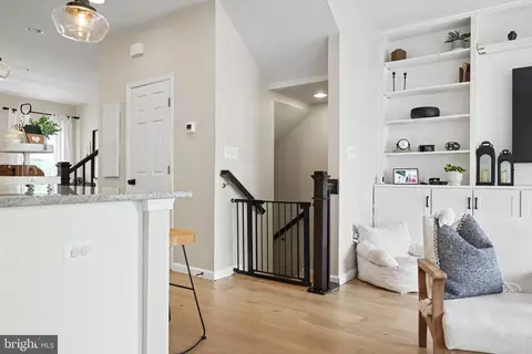Entry Way - 6221 Posey St, Frederick, MD 21703 photo 7 of 26