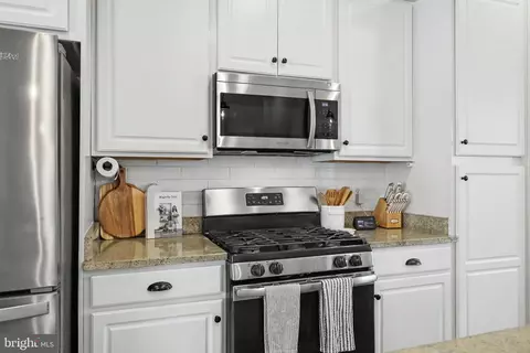 Kitchen - 6221 Posey St, Frederick, MD 21703 photo 3 of 4