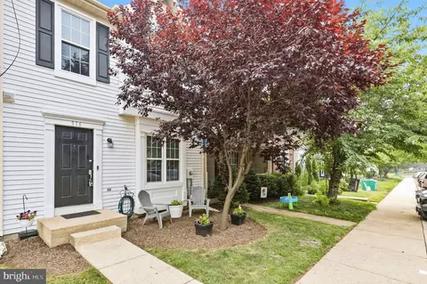 516 Sugarbush Cir, Frederick, MD 21703