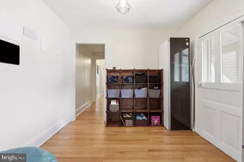 Entry Way - 117 E 5th St, Frederick, MD 21701 photo 9 of 10