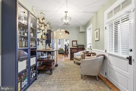 Entry Way - 117 E 5th St, Frederick, MD 21701 photo 5 of 10