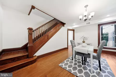 Entry Way - 334 Park Ave, Frederick, MD 21701 photo 2 of 4