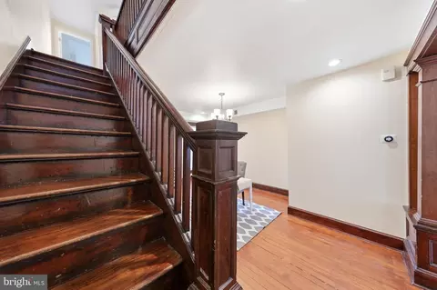 Entry Way - 334 Park Ave, Frederick, MD 21701 photo 3 of 4