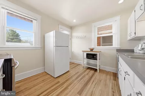 Kitchen - 334 Park Ave, Frederick, MD 21701 photo 2 of 7