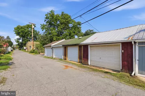 Exterior - 334 Park Ave, Frederick, MD 21701 photo 17 of 21