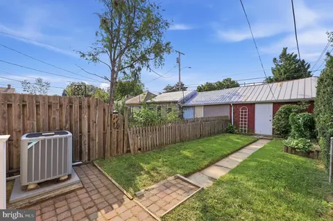 Exterior - 334 Park Ave, Frederick, MD 21701 photo 16 of 21