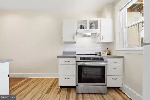 Kitchen - 334 Park Ave, Frederick, MD 21701 photo 6 of 7