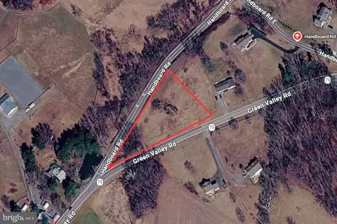 9 Green Valley Rd, Union Bridge, MD 21791