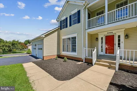 Exterior - 8009 Stone Ridge Dr, Frederick, MD 21702 photo 3 of 31