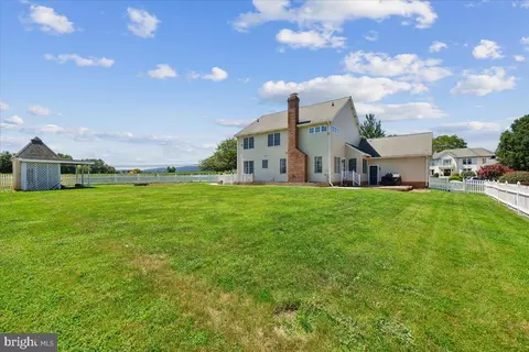 Exterior - 8009 Stone Ridge Dr, Frederick, MD 21702 photo 12 of 31