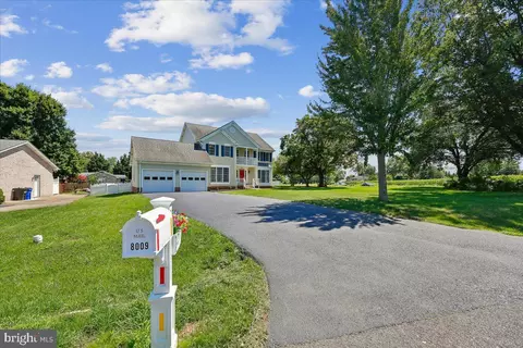 Exterior - 8009 Stone Ridge Dr, Frederick, MD 21702 photo 20 of 31