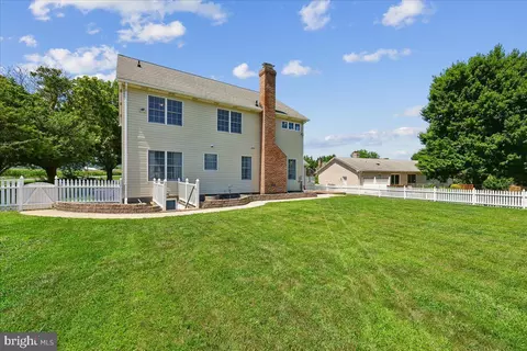 Exterior - 8009 Stone Ridge Dr, Frederick, MD 21702 photo 22 of 31