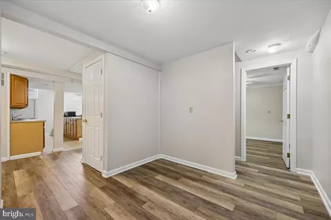 Entry Way - 8009 Stone Ridge Dr, Frederick, MD 21702 photo 16 of 19
