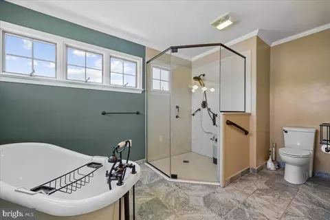 Bath - 8009 Stone Ridge Dr, Frederick, MD 21702 photo 4 of 10