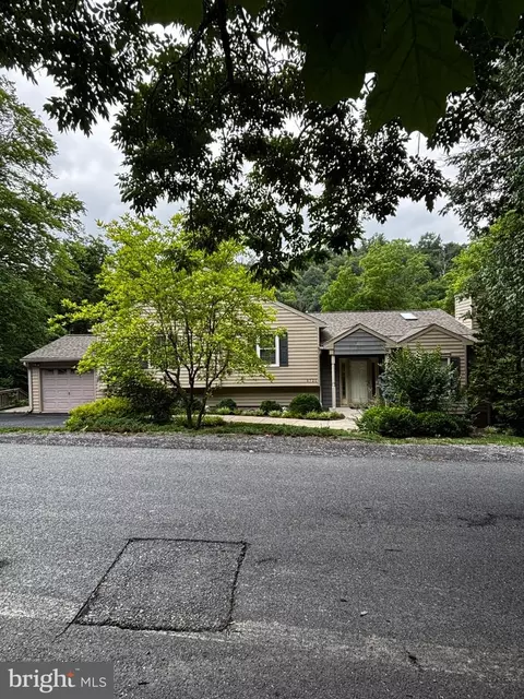 6720 W Lakeridge Rd, New Market, MD 21774