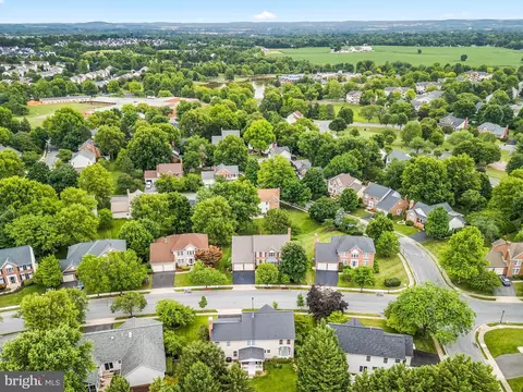 View/Area - 2214 W Greenleaf Dr, Frederick, MD 21702 photo 4 of 24