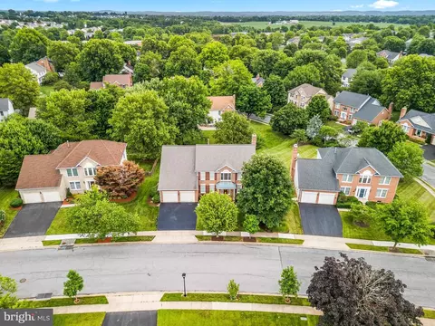 View/Area - 2214 W Greenleaf Dr, Frederick, MD 21702 photo 1 of 24