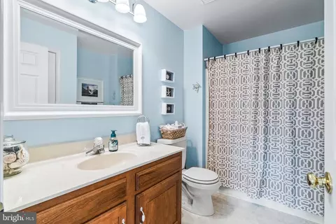 Bath - 2214 W Greenleaf Dr, Frederick, MD 21702 photo 3 of 4