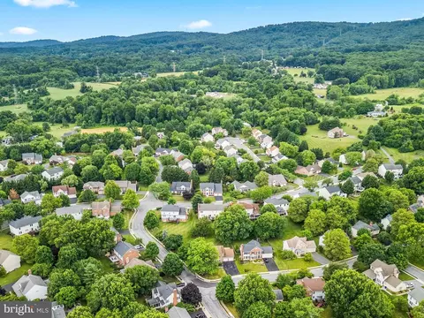 View/Area - 2214 W Greenleaf Dr, Frederick, MD 21702 photo 15 of 24
