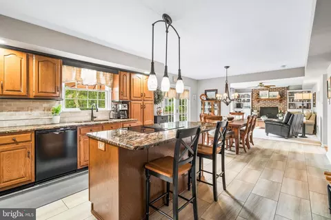 Kitchen - 2214 W Greenleaf Dr, Frederick, MD 21702 photo 3 of 4
