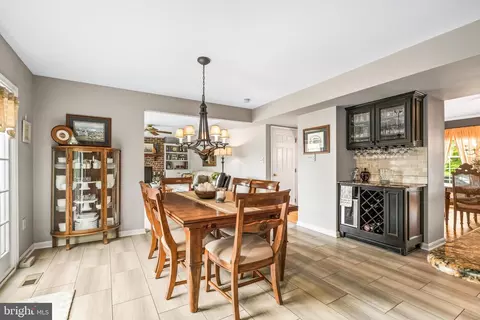 Dining - 2214 W Greenleaf Dr, Frederick, MD 21702 photo 6 of 6