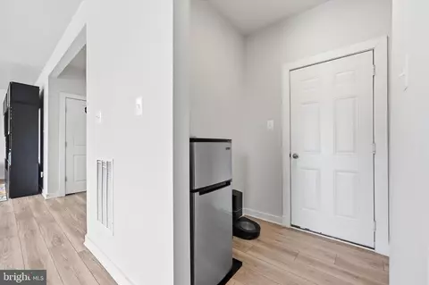Entry Way - 1906 Gladstone St, Frederick, MD 21702 photo 7 of 14