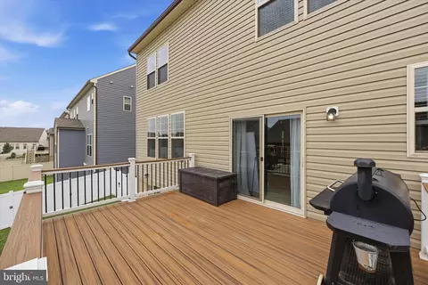 Exterior - 1906 Gladstone St, Frederick, MD 21702 photo 5 of 15