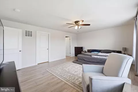 Entry Way - 1906 Gladstone St, Frederick, MD 21702 photo 9 of 14