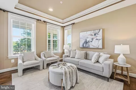Living - 731 Holden Rd, Frederick, MD 21701 photo 2 of 5