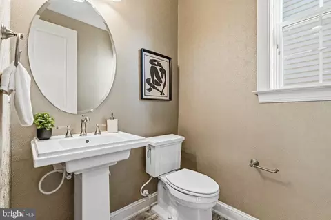 Entry Way - 731 Holden Rd, Frederick, MD 21701 photo 6 of 16