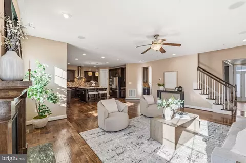 Living - 731 Holden Rd, Frederick, MD 21701 photo 4 of 5