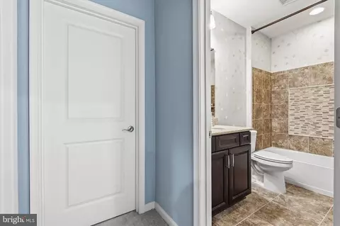 Entry Way - 731 Holden Rd, Frederick, MD 21701 photo 15 of 16