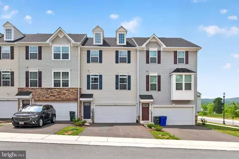 315 Paca Gardens Ln, Frederick, MD 21703