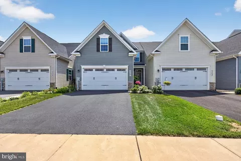 Exterior - 5307 Crape Myrtle Dr, Frederick, MD 21703 photo 4 of 4