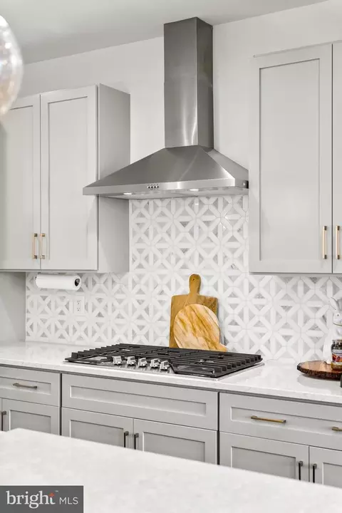 Kitchen - 962 Holden Rd, Frederick, MD 21701 photo 4 of 6
