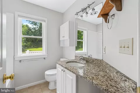 Bath - 708 E Main St, Middletown, MD 21769 photo 1 of 3