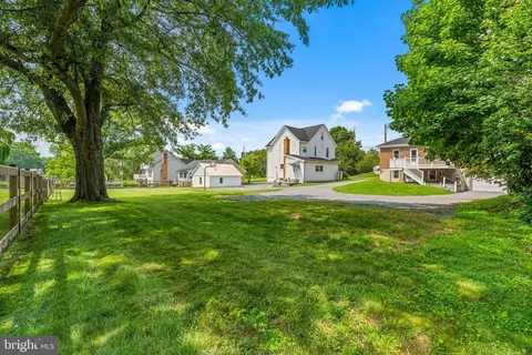 Exterior - 708 E Main St, Middletown, MD 21769 photo 7 of 10