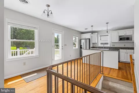 Entry Way - 708 E Main St, Middletown, MD 21769 photo 3 of 4