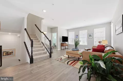 Entry Way - 486 Tiller St, Frederick, MD 21701 photo 3 of 10